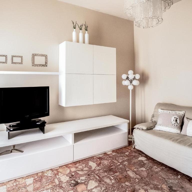 Amazing Apartment In Loano With Wifi - Two-Bedroom Apartment - 1