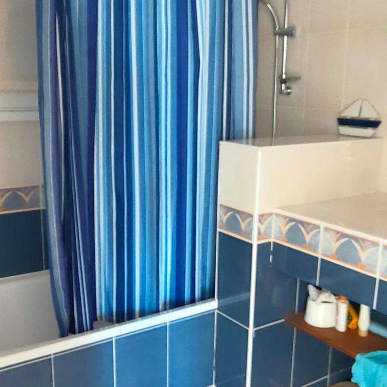 Maison 2 Chambres avec Piscine Privée à Saint Jean de Monts - FR-1-323-439 - Maison de Vacances - 12