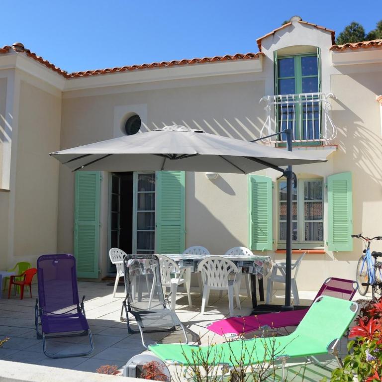 Maison chaleureuse avec piscine collective, près de la forêt, WiFi, parking privé - FR-1-323-441 - Maison de Vacances - 1