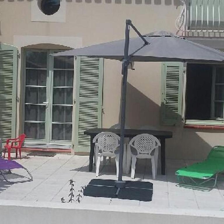 Maison chaleureuse avec piscine collective, près de la forêt, WiFi, parking privé - FR-1-323-441 - Maison de Vacances - 3
