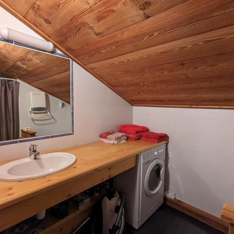 Appartement cosy au pied des pistes avec balcon et parking couvert - FR-1-459-225 - Appartamento - 11
