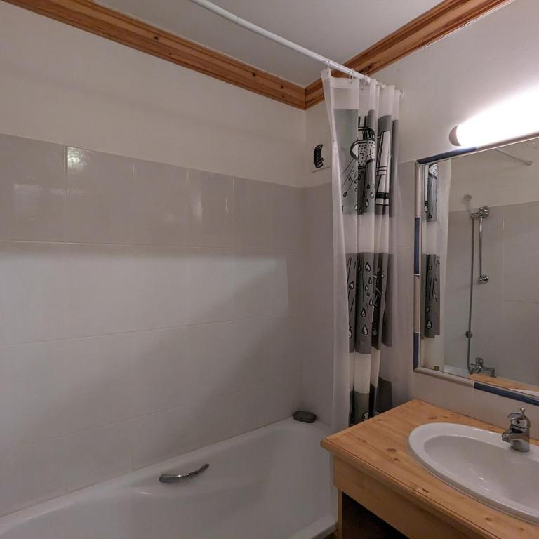 Appartement cosy au pied des pistes avec balcon et parking couvert - FR-1-459-225 - Appartamento - 12