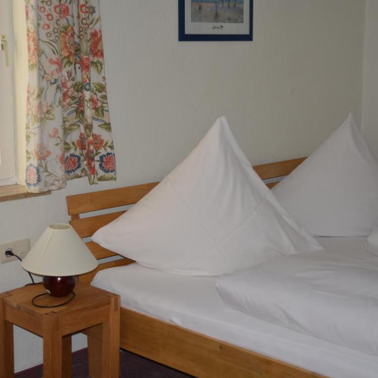 Hotel Garni Schlossblick - Doppel- oder Zweibettzimmer - 9
