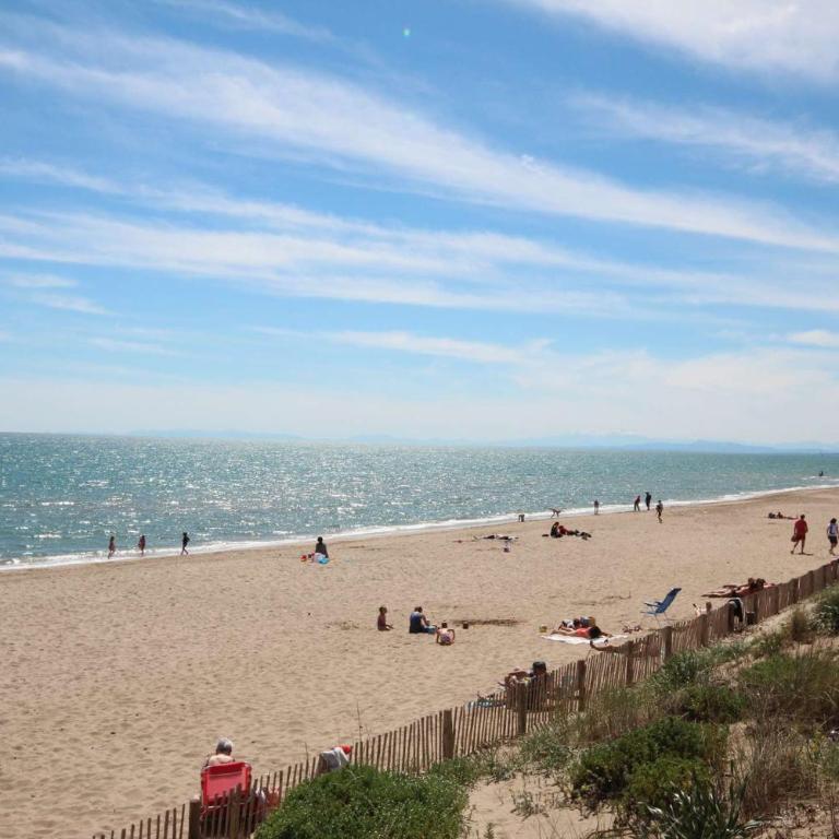 Maison de vacances dans résidence MARINES avec piscine commune, 4 couchages, 250 m de la mer à PORTIRAGNES Plage LRMA4 - Maison 2 Chambres - 12
