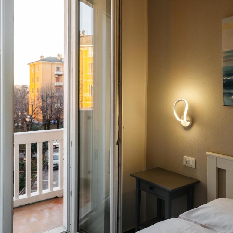 Porta Nuova Suites - Camera Matrimoniale Deluxe con Balcone - 6