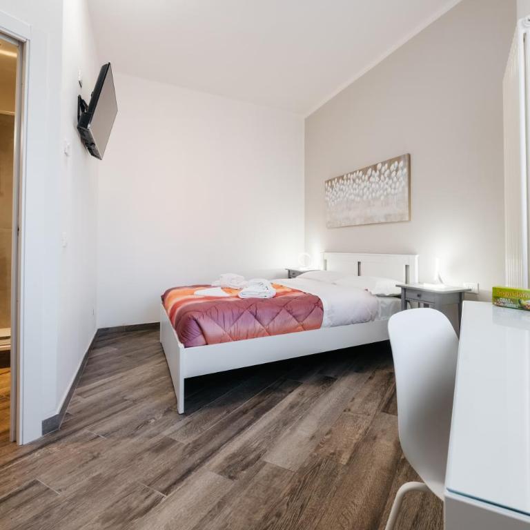 Porta Nuova Suites - Ampia Camera Matrimoniale - 2