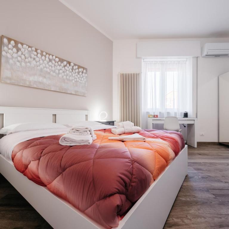 Porta Nuova Suites - Ampia Camera Matrimoniale - 4