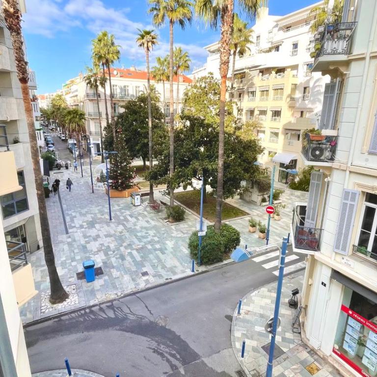 Modern 2 Bd Next To Rue Dantibes - Apartamento - 17