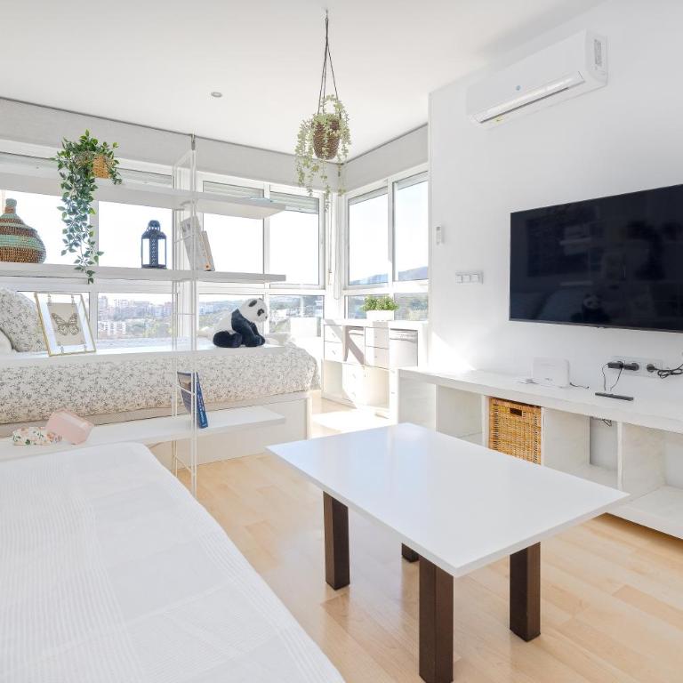 Sun Apartments - King Studio with Sofa Bed - 25