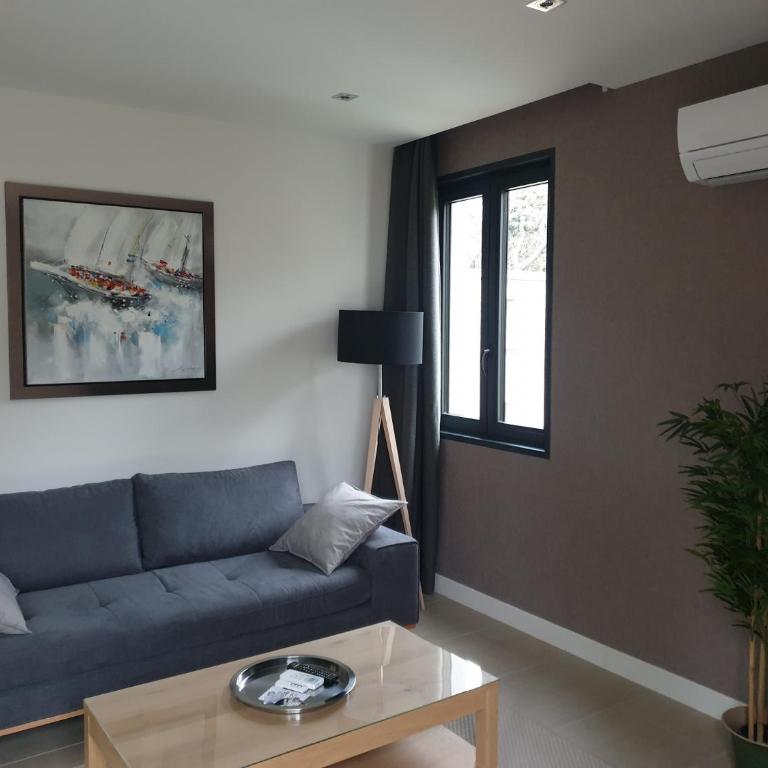 HPC Suites - Cassis Centre - Parking Securisé et Piscine Chauffée - Appartement 1 Chambre avec Terrasse - 10