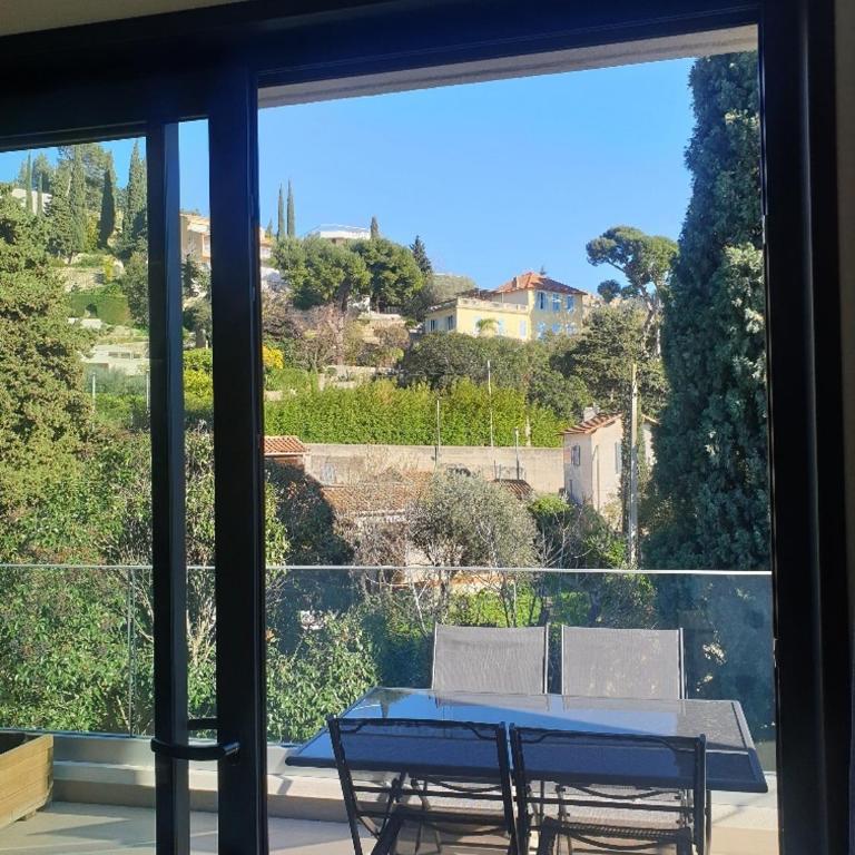 HPC Suites - Cassis Centre - Parking Securisé et Piscine Chauffée - Appartement 1 Chambre avec Terrasse - 13