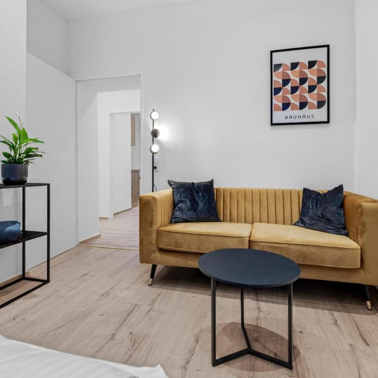 Frisch renovierte Wohnung - Zentral/Ruhig/Modern - Two-Bedroom Apartment - 7