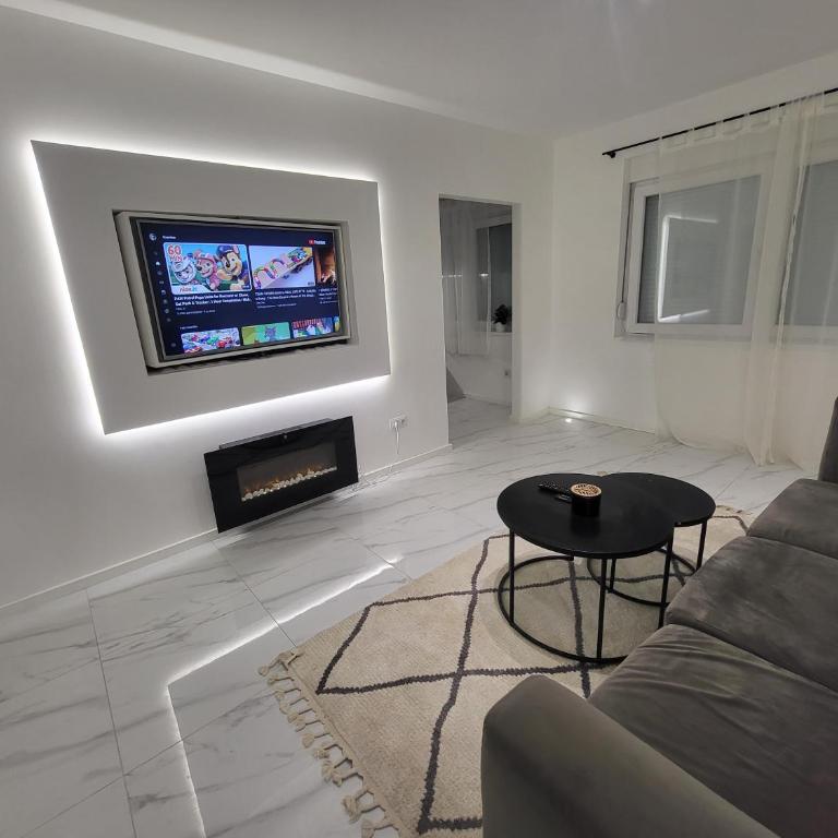 Downtown - One-Bedroom Apartment - 1