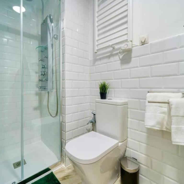 (J1) Ubicado en Madrid Centro - 5 personas. - Apartamento de 1 dormitorio - 7