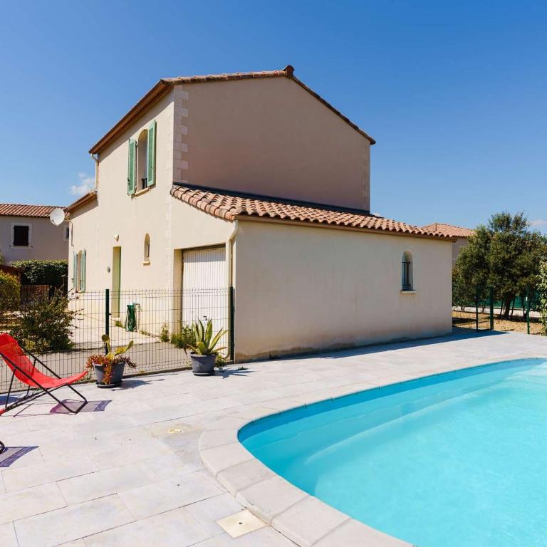 Villa 4 pièces avec piscine privée, jardin, garage, 7 couchages, Narbonne-Plage, proche commerces - FR-1-409-21 - Villa - 1