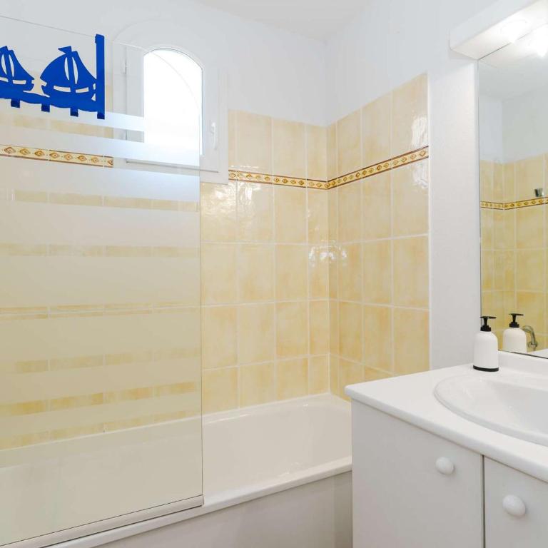 Villa 4 pièces avec piscine privée, jardin, garage, 7 couchages, Narbonne-Plage, proche commerces - FR-1-409-21 - Villa - 15