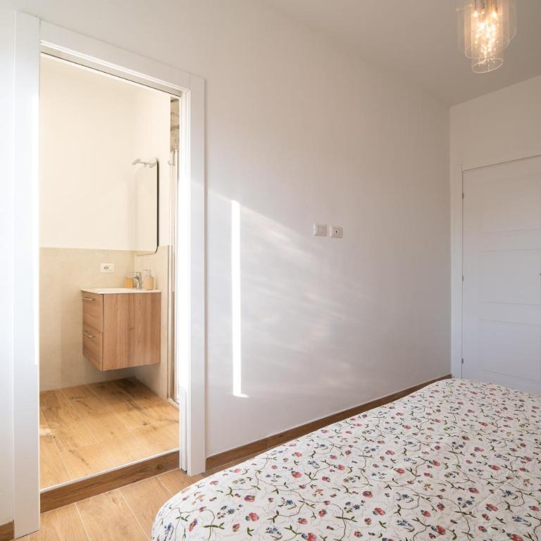 CIVICO 46 - Appartamento con 2 Camere da Letto - 16
