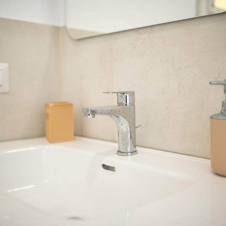 CIVICO 46 - Appartamento con 2 Camere da Letto - 19