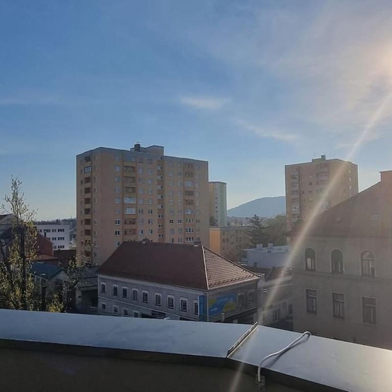 Neubau mit Terrasse - Sonne 10 bis 20 Uhr - Appartement 1 Chambre - 15