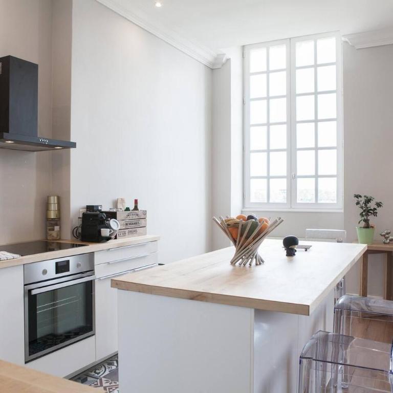 60m² - Plein Centre - Vue Quais & Miroir d'eau - Appartement 1 Chambre - 3