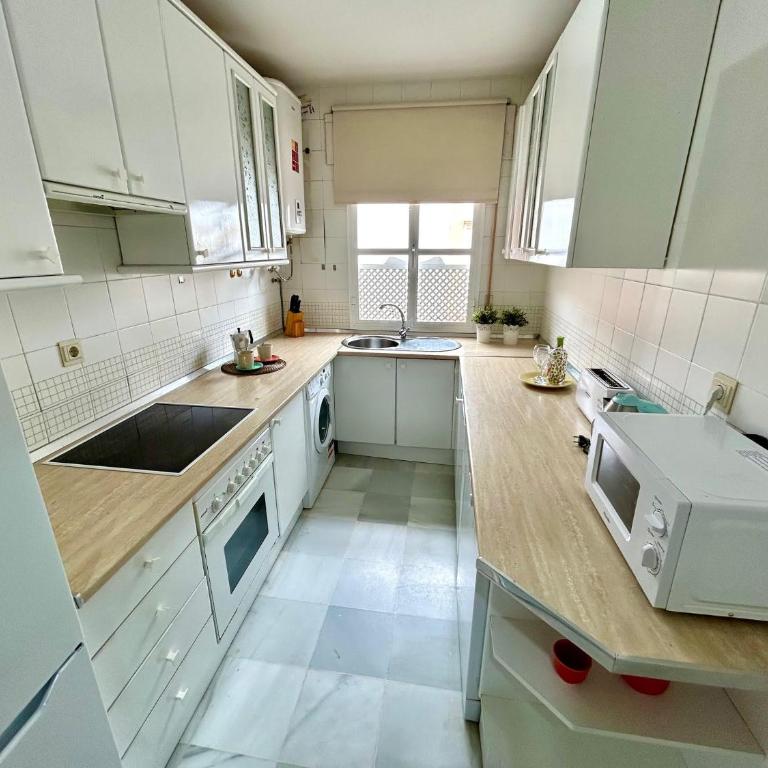 GATU Guateque , " Preferente mayores de 21 años y familias " - Apartamento de 3 dormitorios - 23