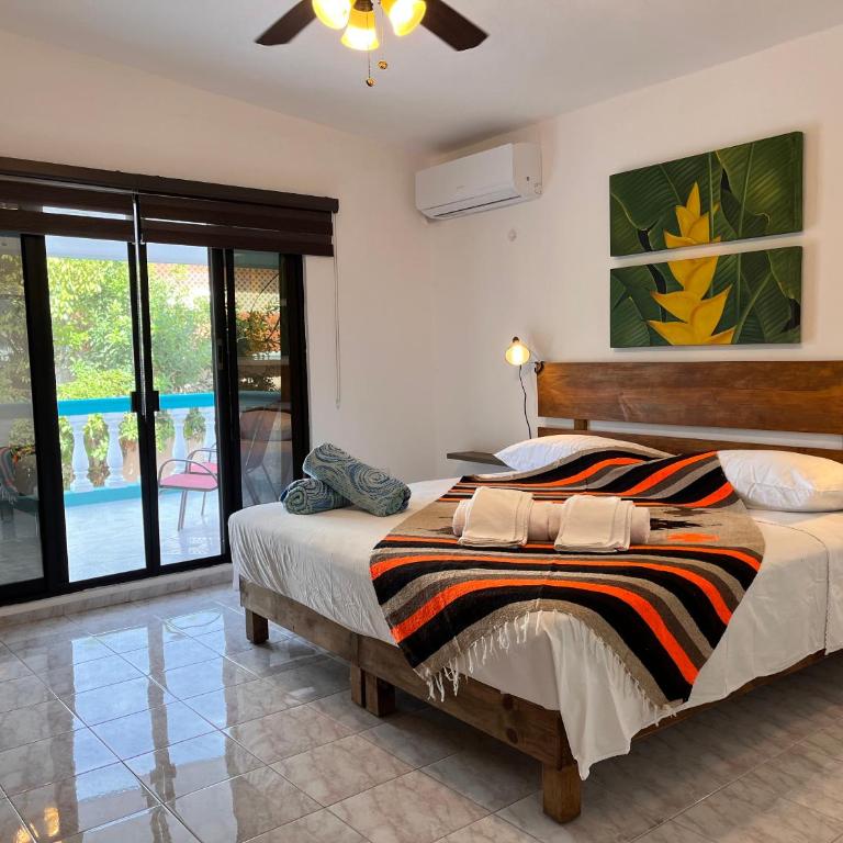 Casa Puerto Morelos - King Room with Balcony - 16