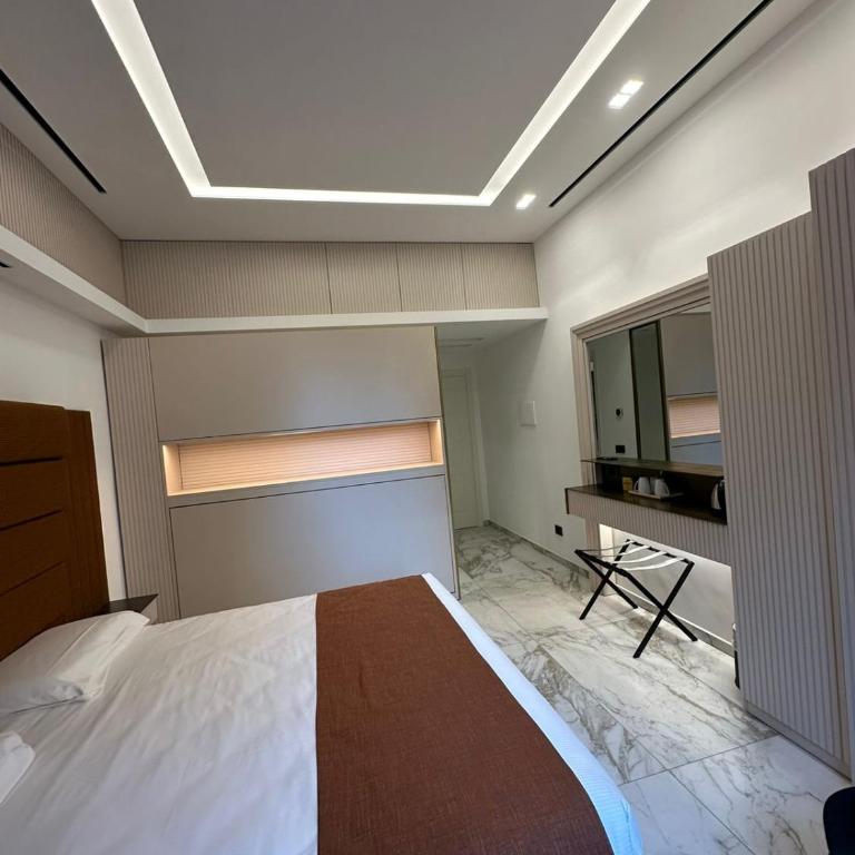 Maison Tritone - Deluxe Room - 20