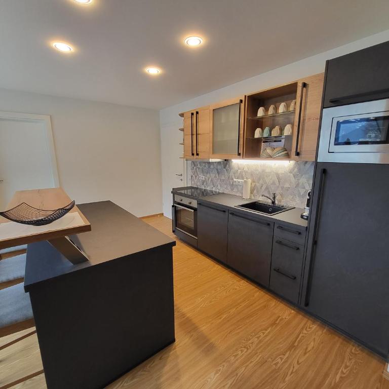 Appartements MAYR inklusive ganzjährig GRATIS Zugang zur ALPENTHERME und im SOMMER kostenlose Bergbahnnutzung - Apartment mit Terrasse - 6