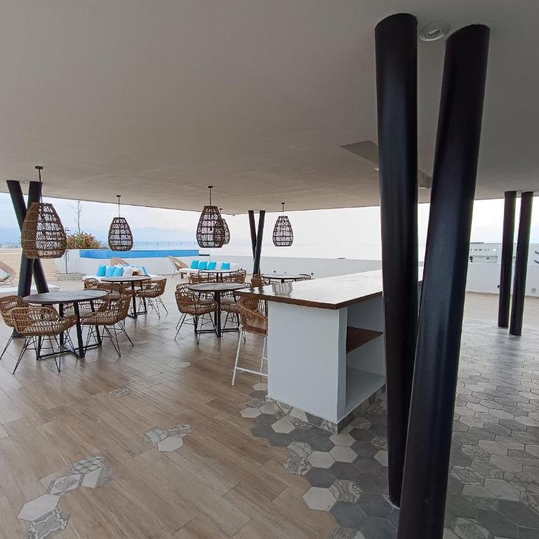 Excelente ubicación con roof garden y alberca - Apartamento de 2 dormitorios - 33