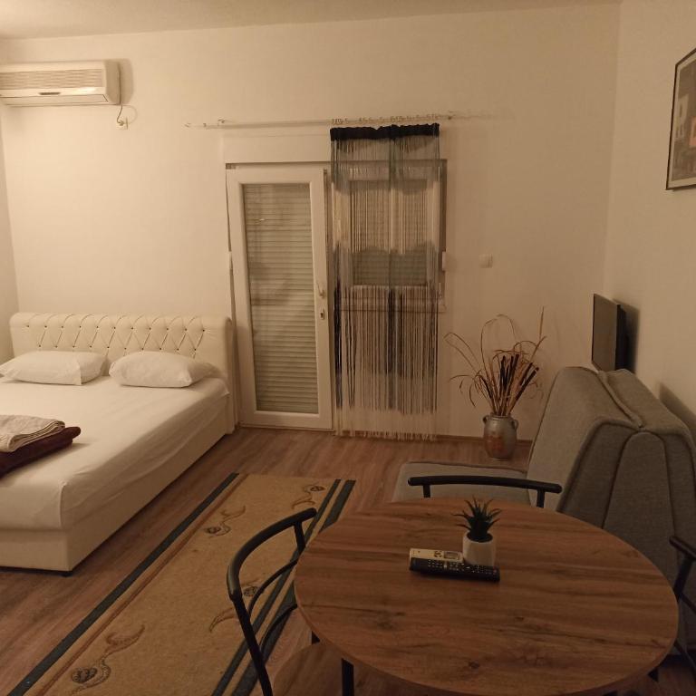 Apartments Aldi - Apartment - Ground Floor - 13