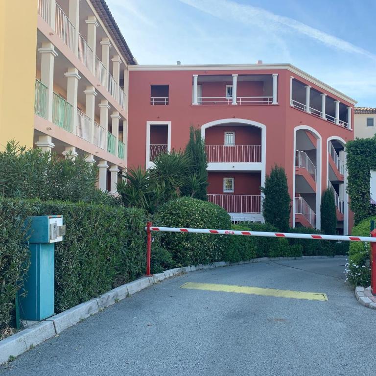 Vacances, thalasso, télétravail dans superbe T3 mer à 100 m, centre à 400 m - Appartement 2 Chambres - 41
