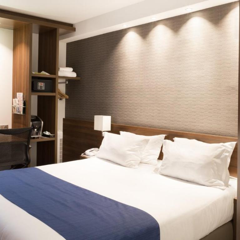 Holiday Inn Express Amiens by IHG - Chambre Lit King-Size Standard - Petit-Déjeuner Gratuit - 11