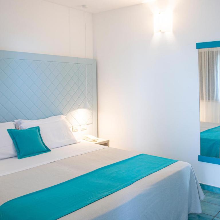 Pietrablu Resort & Spa - CDSHotels - Camera Matrimoniale Comfort - 2