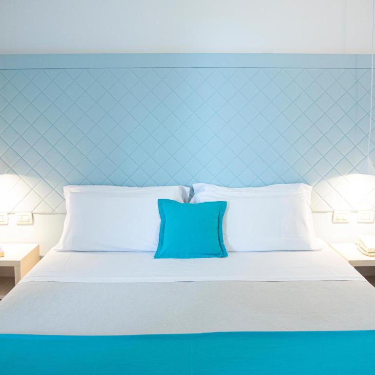 Pietrablu Resort & Spa - CDSHotels - Camera Matrimoniale Comfort - 5