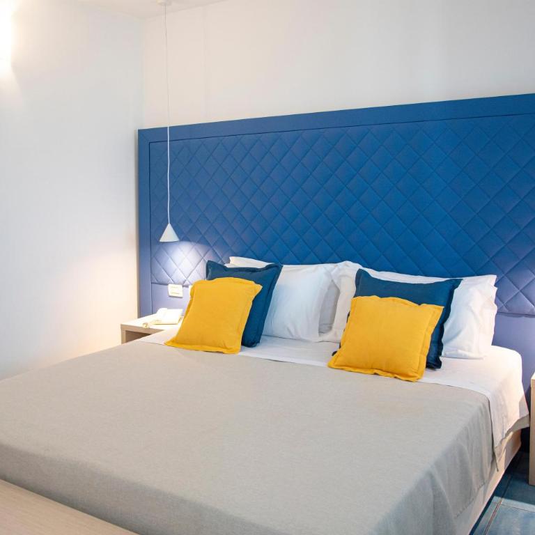 Pietrablu Resort & Spa - CDSHotels - Suite Quadrupla Deluxe con Vista Mare - 1