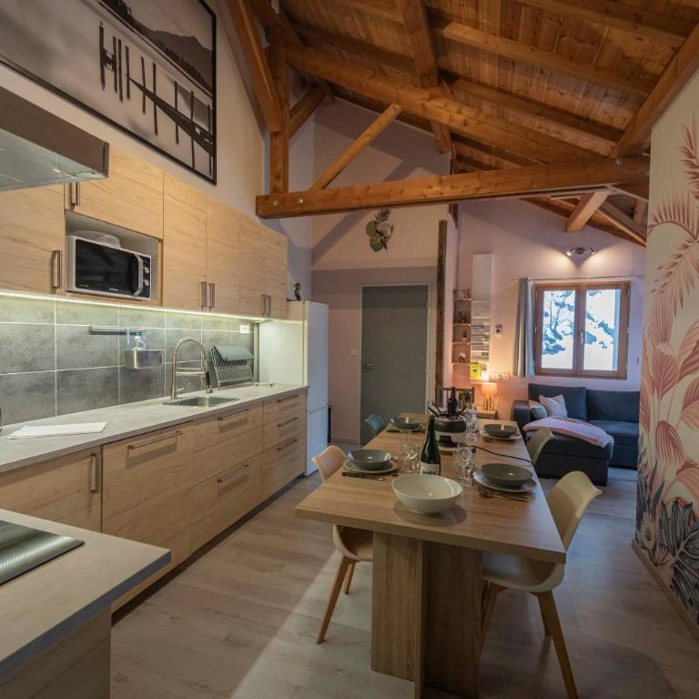 Le Cosy - Two-Bedroom Apartment - 2