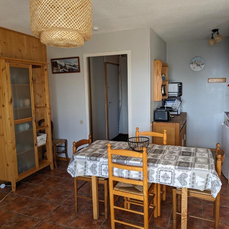 Charmant appartement centre ville de Font-Romeu, vue montagne - Appartement 2 Chambres - 9