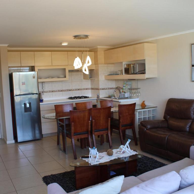 Laguna Bahia Marina Algarrobo - Two-Bedroom Apartment - 9