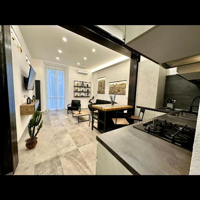 Koman House - Two-Bedroom Apartment - 2
