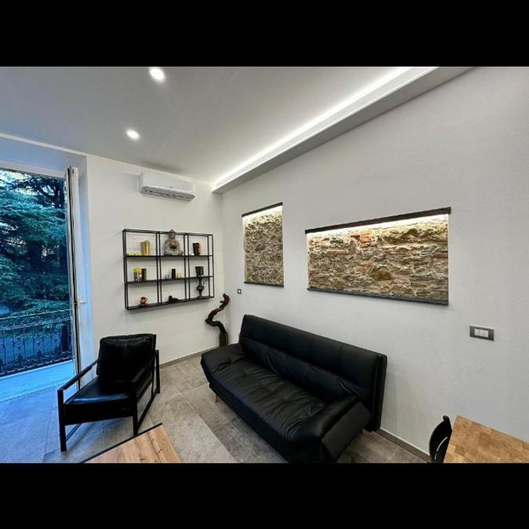 Koman House - Two-Bedroom Apartment - 17