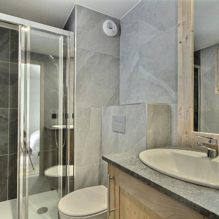 Appartement neuf pour 12 personnes avec Wifi et vue sur Mont Blanc - FR-1-455-251 - Apartment - 4