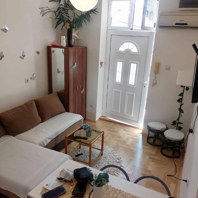 Small low cost studio - Apartman sa 1 Spavaćom Sobom - 1