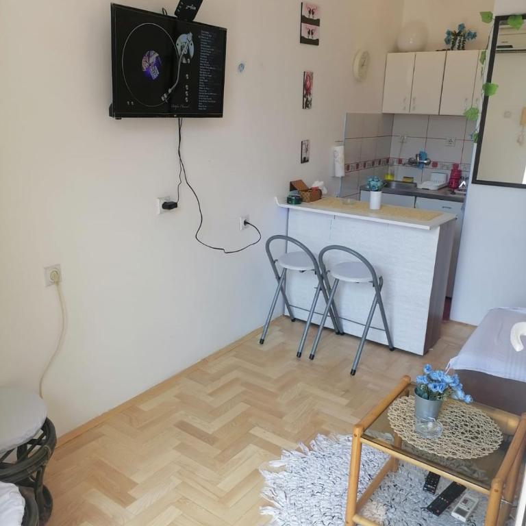Small low cost studio - Apartman sa 1 Spavaćom Sobom - 5