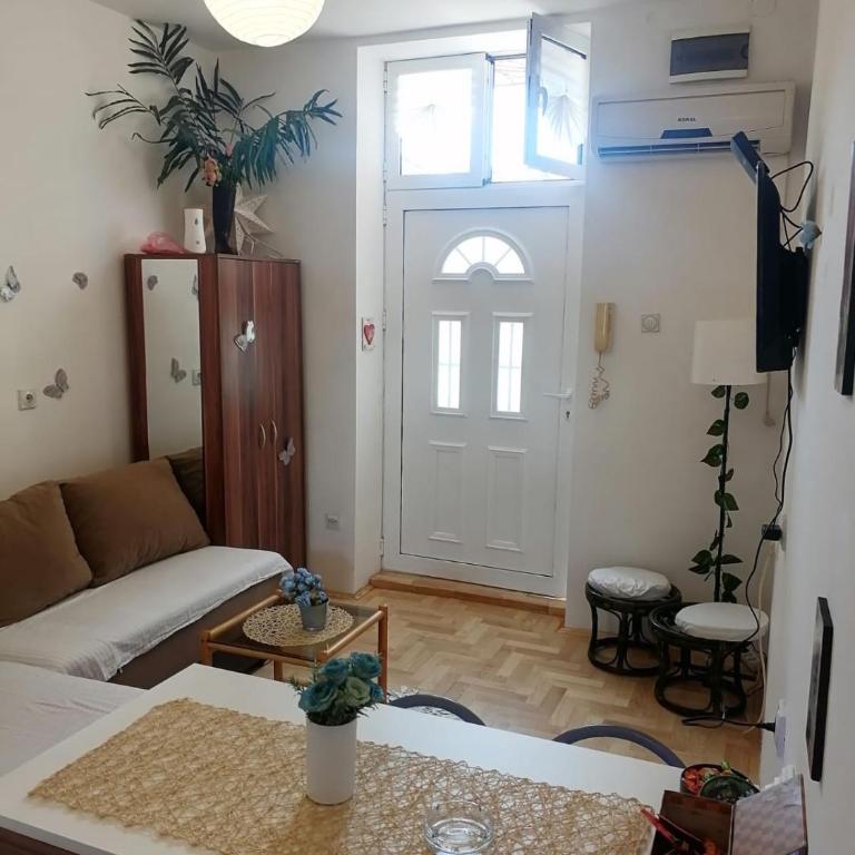 Small low cost studio - Apartman sa 1 Spavaćom Sobom - 6