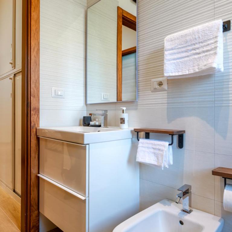 Bari incanto - 3 Bedroom Apartment & Free Parking - Three-Bedroom Apartment - 36