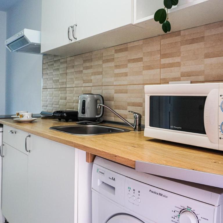 Modern Studio close to the Beach with Pool - Apartamento Estudio - 4