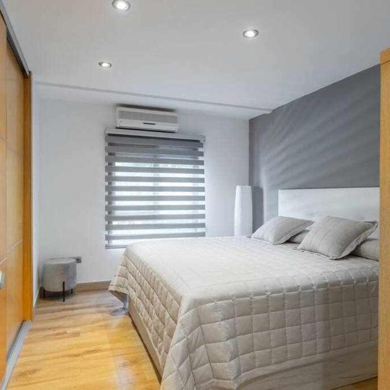 Apto moderno con piscina en 1ª línea de playa - Apartment - 5