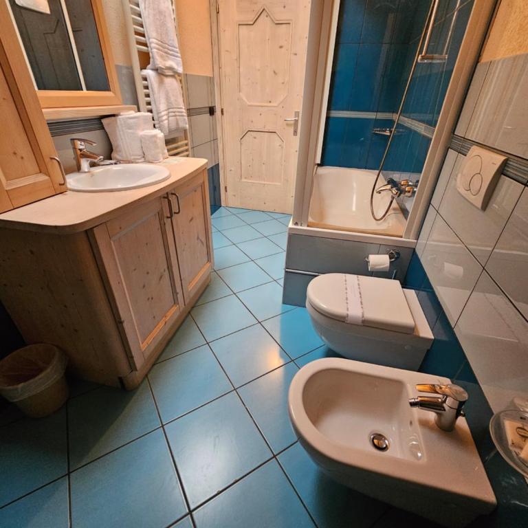 Chalet La Rugiada - Appartamento con 2 Camere da Letto e Balcone - 13
