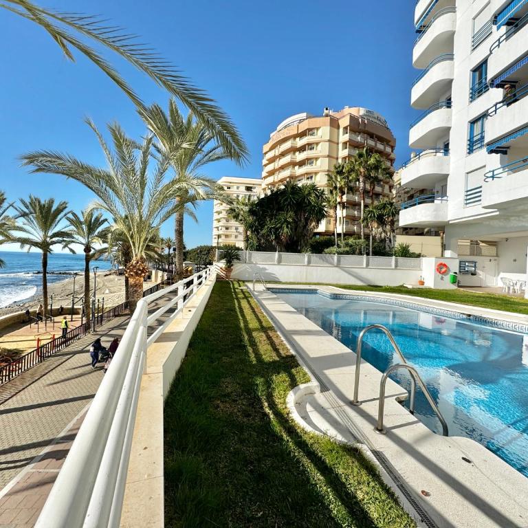 Seaside Oasis with Mountain Views - EaW Homes - Apartamento de 2 dormitorios - 2