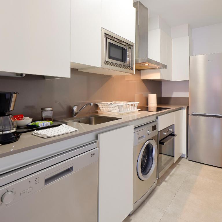 Ático con terraza en playa de San Lorenzo - Apartamento de 1 dormitorio - 11